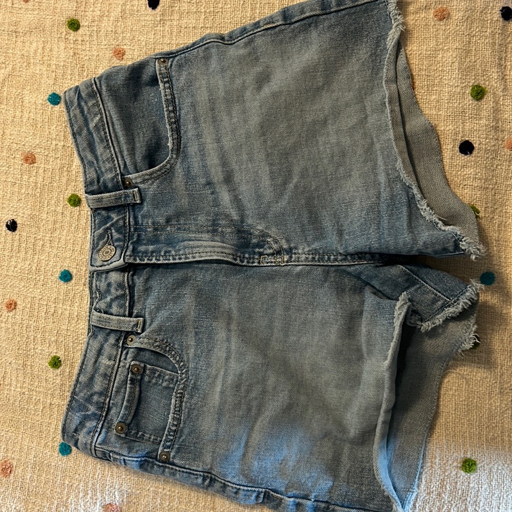 Gap high rise shorts